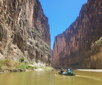 Terlingua: Viagem de 1 dia pelo Rio Grande com guia para rafting/caiaque/canoa