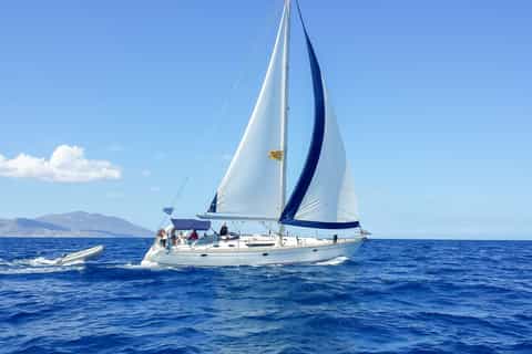 Rhenia: Yacht Cruise and Delos Guided Tour with Transfers
