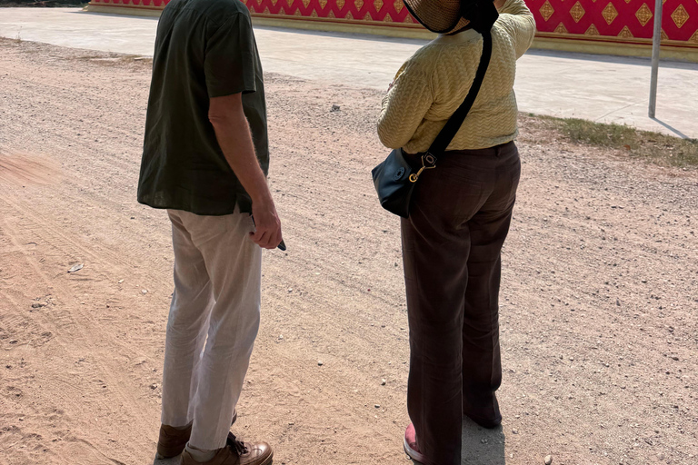 Phnom Penh: Silk Island Half-Day Walking Tour