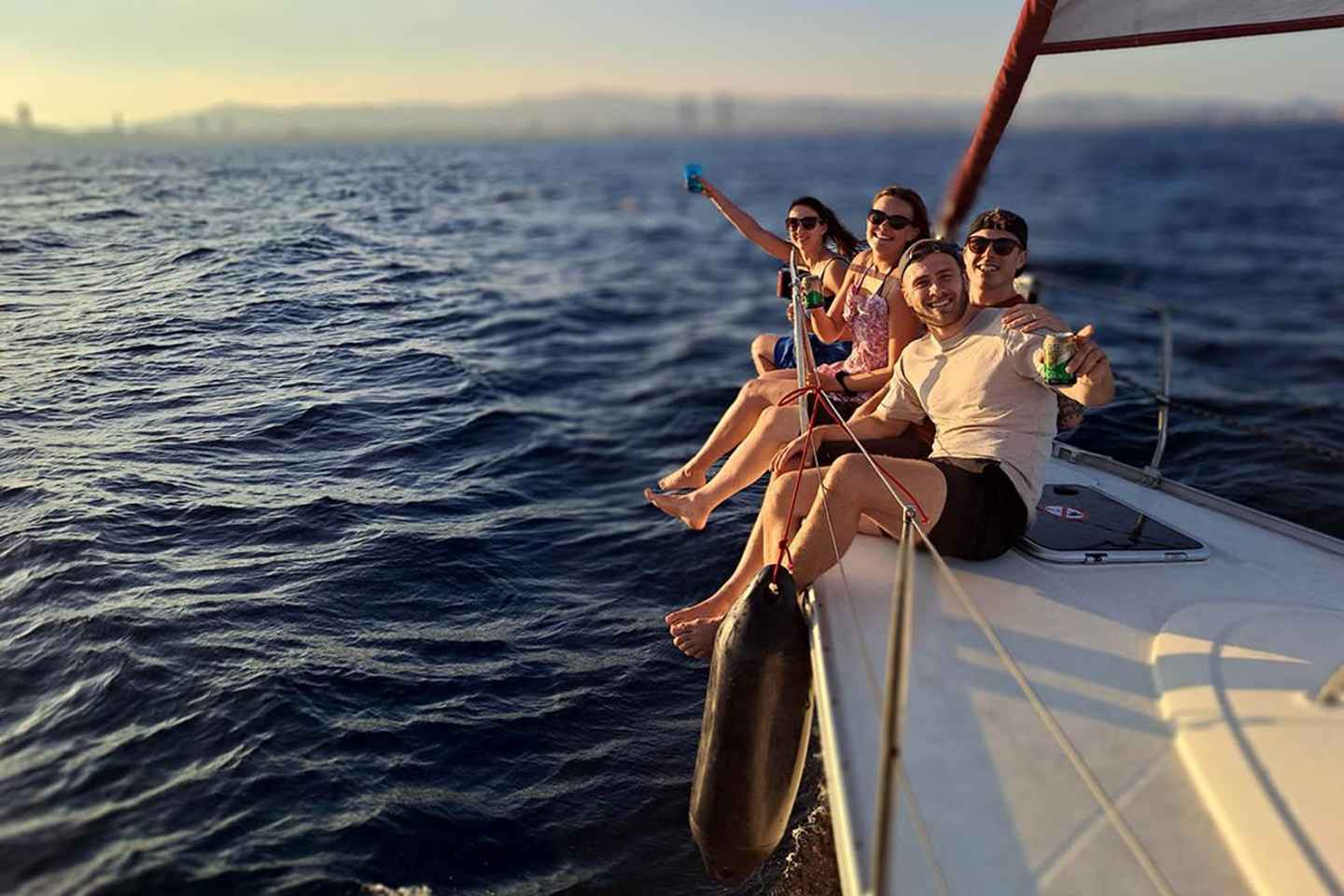 Barcelona: Sail and swim with drinks and Snacks