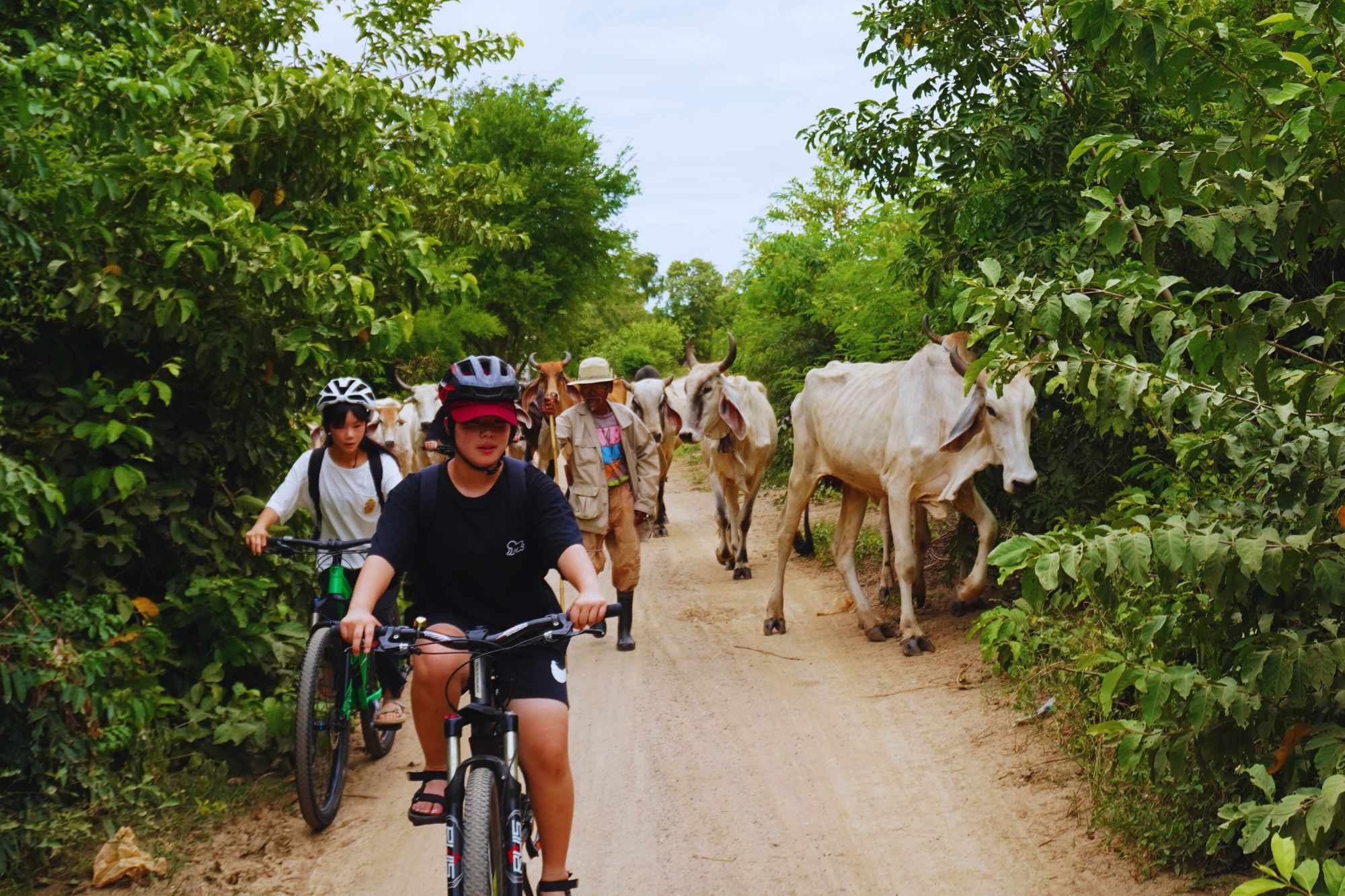 Kanchanaburi: Historische Radtour mit Mittagessen