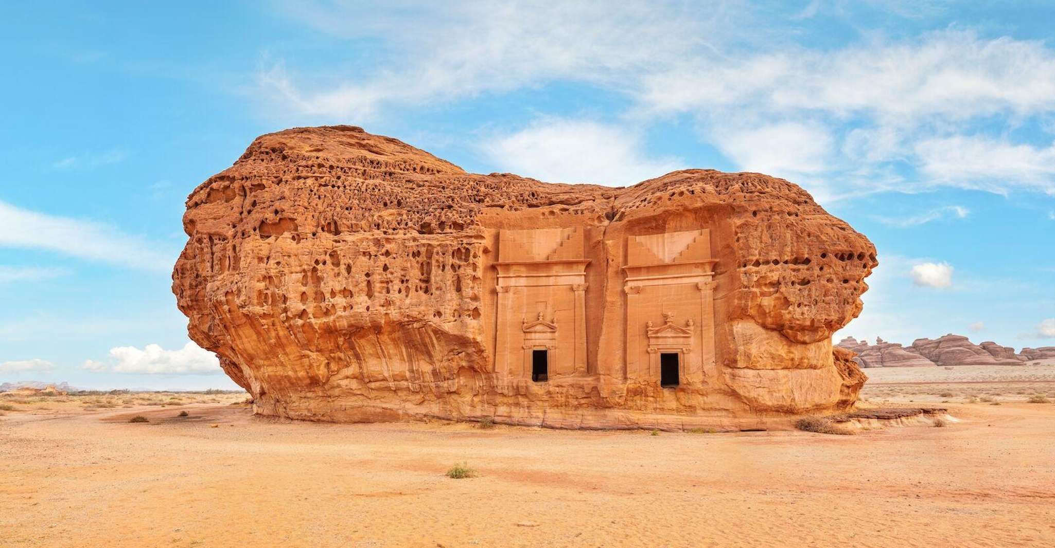 Аль -Ула, входной билет Hegra, экскурсия с гидом и трансфер - Housity