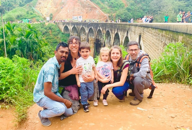 Sri Lanka: Private Round Tour with Driver and Fuel
