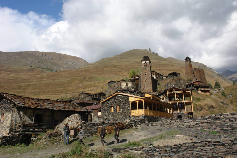Tbilisi: 3-Day Tusheti 4x4 Jeep Tour with Guesthouse Stay
