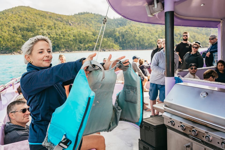 Airlie Beach Aventura De Un D A Entero En Vela Por Las Whitsundays