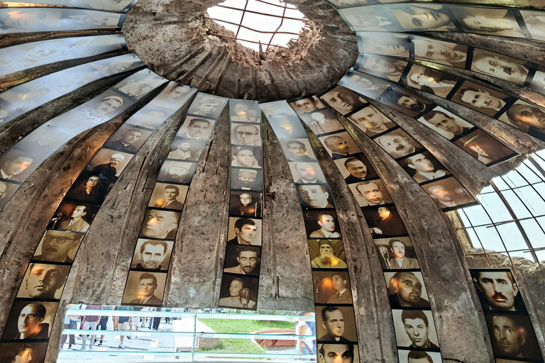 Tirana: Walking tour of places between religions and communism (in English) Tirana: A Walking Tour of Places Between Religions and Communism (in English)