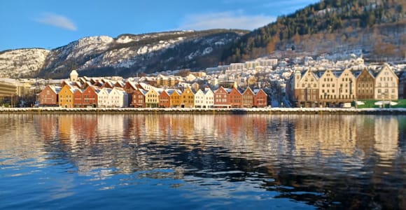 Around Bergen in 80 Minutes: Small-Group Guided Walk