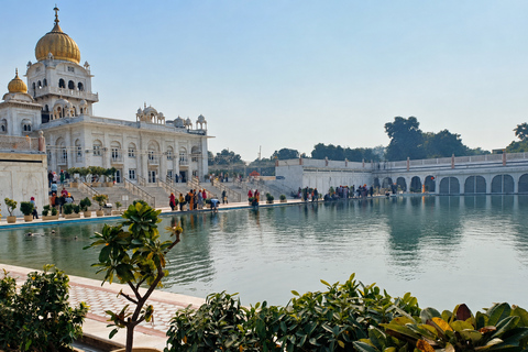 Delhi: A Day Between Gates, Gardens, and Tombs