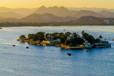 Golden Tour con Udaipur 7Días/6NochesViaje al Triángulo de Oro con Udaipur 7Días/6Noches