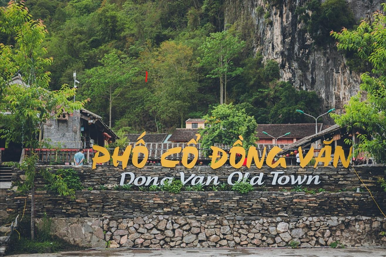 Ha Giang Loop - Na Hang Lake Boat trip 4 Days Motorbike tour Easy Rider