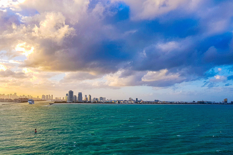 Miami Boat Tour : Mansions & Skyline with optional Pick-up PARTIAL PAYMENT | Miami Boat Tour