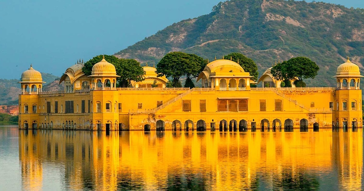 Jaipur: Private Amber Fort, Jal Mahal and Stepwell Tour | GetYourGuide