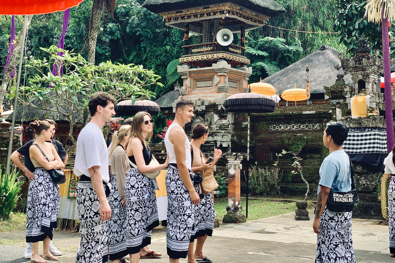 Ubud privato: Cascate, tempio dell&#039;acqua, terrazza di risoTour di un giorno (10-12 ore di tour), escluse le tariffe dei biglietti d&#039;ingresso