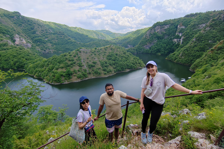 Servië: Uvac Canyon Tour met ijsgrot en boottocht