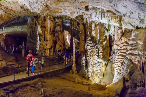 Zagreb : Excursion privée à Ljubljana, dans la grotte et le château de Postojna