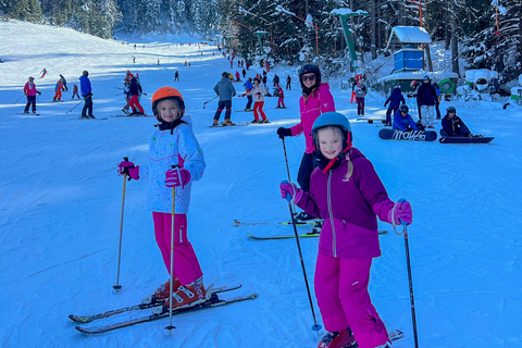 Brasov: Dagsutflykt med skidlektioner för alla åldrar och nivåer