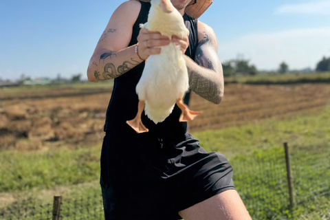 Hoi An: Vietnamese Coffee Workshop & Duck Stop Experience