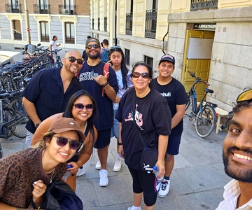 Best of Madrid: 3-Hour Guided Bike Tour in Small Groups