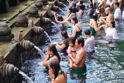 Ubud: Bangkiang Jaran waterfall, Tibumana waterfall & Temple