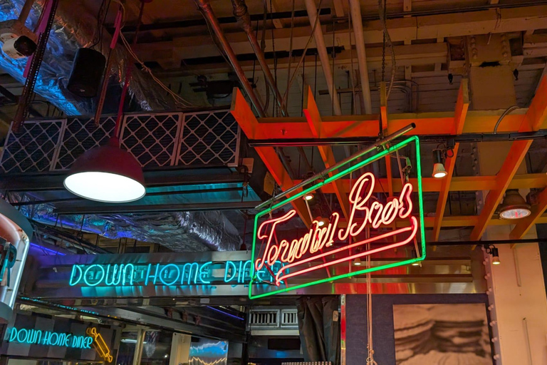 Philadelphia: Highlights, History, Food & Pop Culture