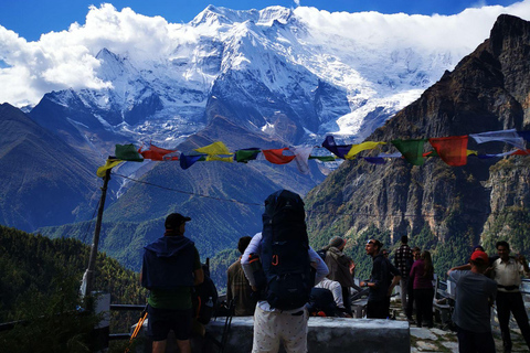 15 dias de caminhada pelo lago Tilicho e pelo circuito Annapurna saindo de Katmandu15 dias Tilicho Lake &amp; Annapurna Circuit Trek saindo de Katmandu