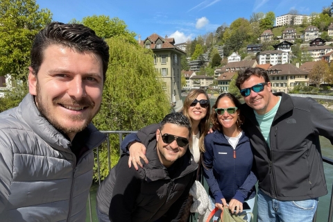 Au départ de Zürich : Excursion privée d'une journée à Interlaken et GrindelwaldExcursion privée d'une journée dans les villages suisses (Interlaken & Grindelwald)