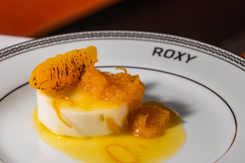 RIO: ROXY DINNER SHOW: DINNER AND A SHOW THAT HUGS