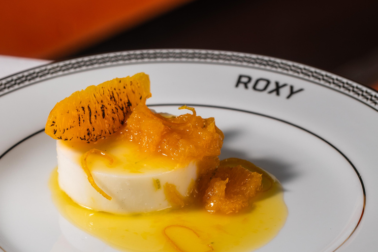 RIO: ROXY DINNER SHOW: DINNER AND A SHOW THAT HUGS