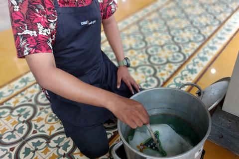 Yogyakarta: Batik Workshop and Art Gallery Visit