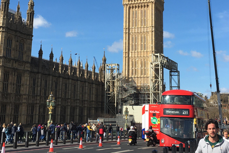 London: Private Intro Walk with a Local Guide