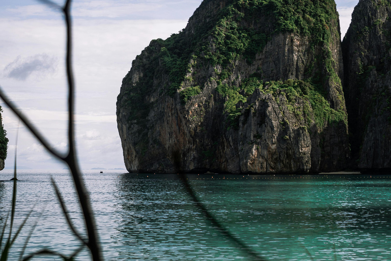 Phi Phi: Barco privado de cauda longa para Maya Bay e a ilha Bmboo