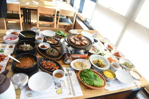 Seoul: tour di 2 giorni a Danyang con pick-up all&#039;aeroporto di IncheonHotel or airport pickup 1-night, 2-day UNESCO- Danyang tour