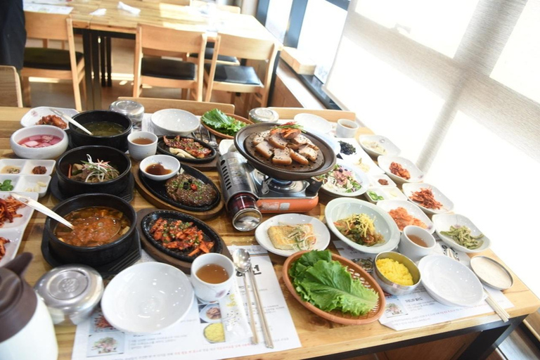 Seoul: tour di 2 giorni a Danyang con pick-up all&#039;aeroporto di IncheonHotel or airport pickup 1-night, 2-day UNESCO- Danyang tour