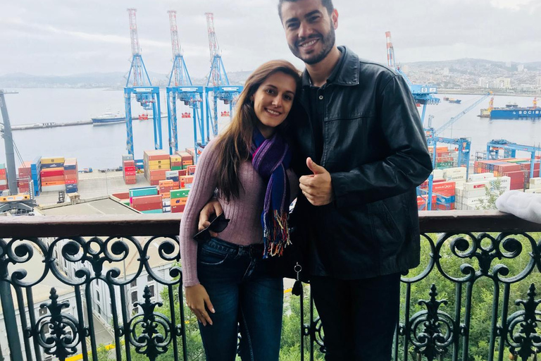 From Santiago: Full-Day Tour of Viña del Mar and Valparaiso