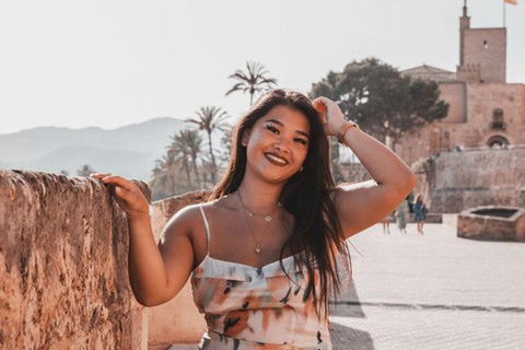 Instagram tour in Palma de Mallorca with a private photographer