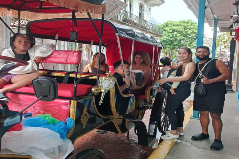 Panama City: Guided Carriage Tour in the Old Town