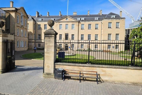 Oxford: Tour guidato a piedi di Jericho e Port Meadow