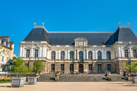 Rennes: Guided Tour on Your Mobile Rennes: Private Guided Tour with Your Mobile Phone