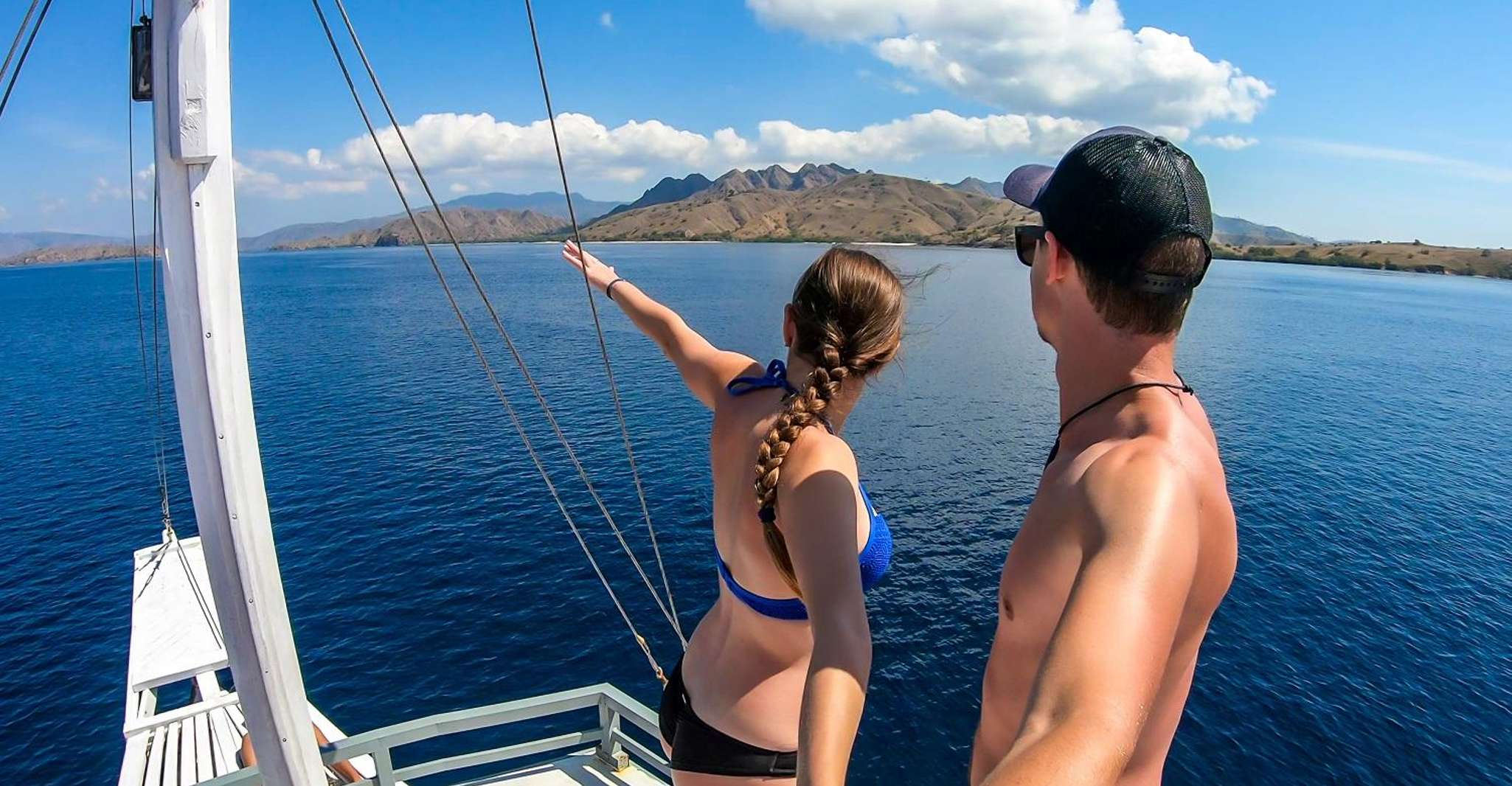 Labuan Bajo وSwim وSlurkel جزيرة كومود مع الغداء - Hizvo