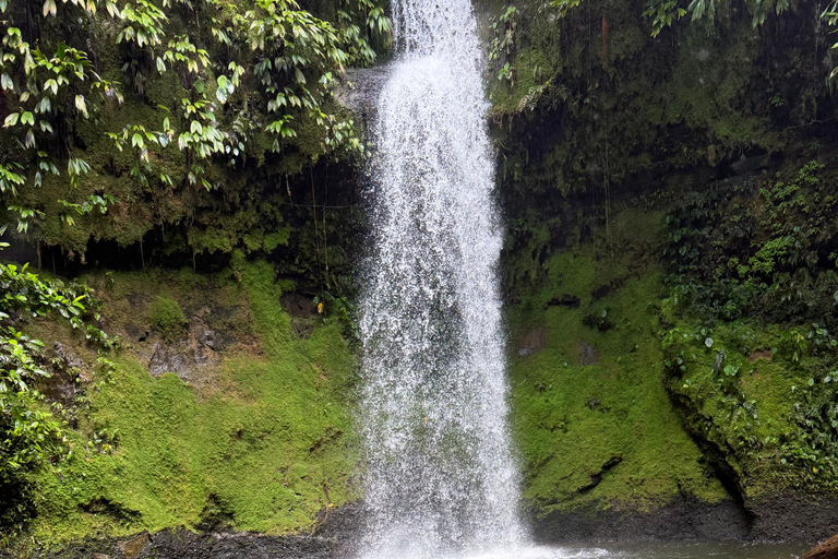 Cali: Day trip to San Cipriano. Adventure in rivers, little witches, and waterfalls