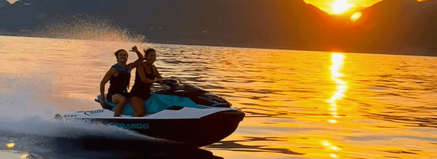 Excursion en jet-ski à Cannes (1 h)
