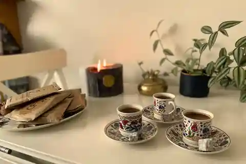 Ev Usulü Türk Kahvesi Yapımı ve Falcılık