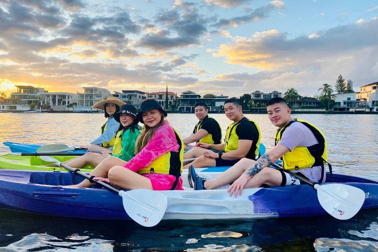 Gold Coast: Surfers Paradise Kayak Tour — Day or Sunset Sunset: Surfers Paradise Kayak & Wildlife Tour