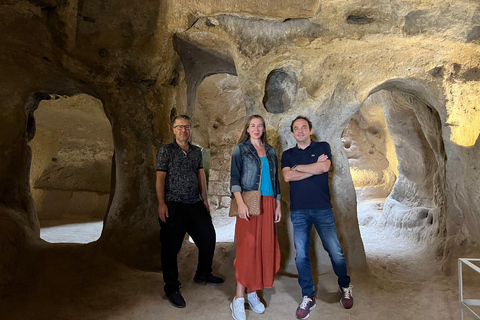 Capadocia: tour de la ciudad subterránea oculta con entrada y cerámicaCapadocia: tour privado de la ciudad subterránea con entrada y cerámica