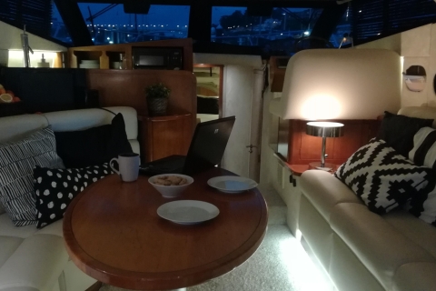 Porto: Private Sunset Tour on a Luxury Yacht on Douro River Porto: Sunset Tour on Luxury Yacht on Douro River