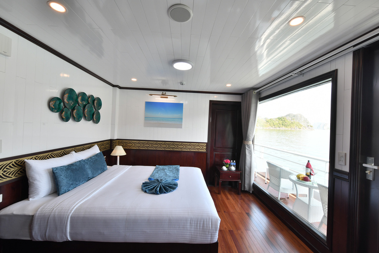 Vanuit Hanoi: 2-daagse Halong Sapphire-cruise en privébalkonDeluxe balkoncabine - tweepersoonsbed/twin - met vervoer