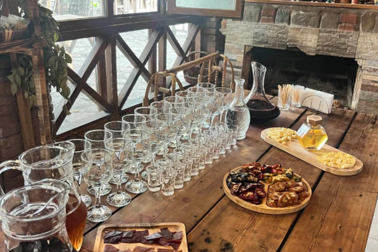 From Tbilisi: Kakheti Wine & Culture Day Tour with Tastings