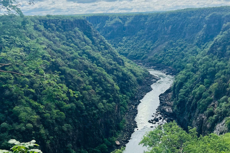 Victoria Falls: African Village Community Tour on Horseback