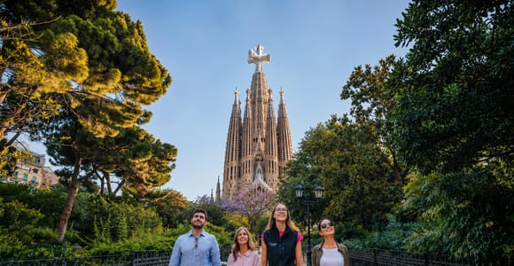 Sagrada Familia Guided Tour with Official Guide