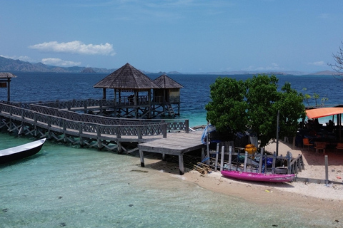 Labuan Bajo: Shared Half-Day Snorkeling & Sunset Trip